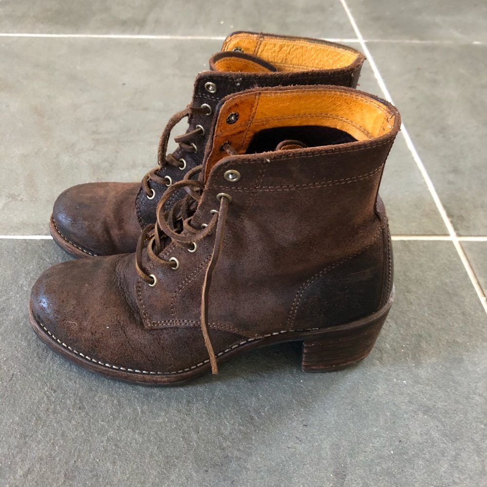 Frye Sabina 6G Suede Lace Up Brown Bootie 8.5